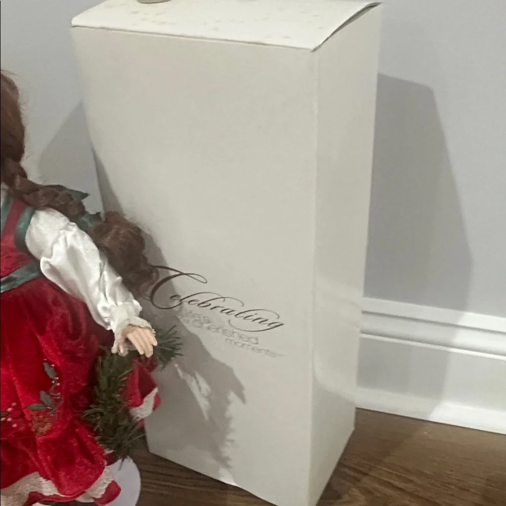 VINTAGE 1999 Christmas Around the world Deck the halls doll on stand